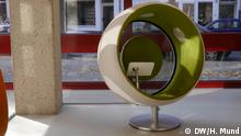 402: Entspanntes Hören - innovative Möbelkonzepte sind Teil des Mobiliars der Stadtbibliothek Köln, die damit ihren Sponsoren Gelegenheit gibt sich mit ihren Produkten zu präsentieren. **** Ort: Stadtbibliothek Köln Datum: 31.10.2015 Copyright: Heike Mund /DW (2015)