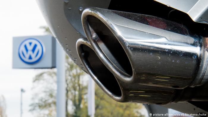 VW Auspuff Abgasskandal Diesel Benzin Öl Wirtschaft