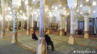 Mόνη επιλογή για τους νέους τα τζαμιά