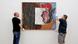 Techniker hängen in den Kunstsammlungen Chemnitz ein Werk von Georg Baselitz ab (dpa) Techniker hängen in den Kunstsammlungen Chemnitz ein Werk von Georg Baselitz ab (dpa)