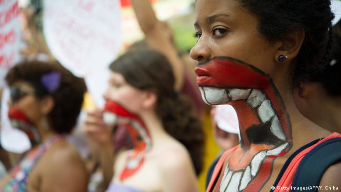 Protesta contra la violencia contra las mujeres en Brasil.