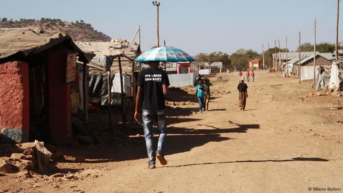 Stuck in limbo in Ethiopia, Africa′s biggest refugee camp ...