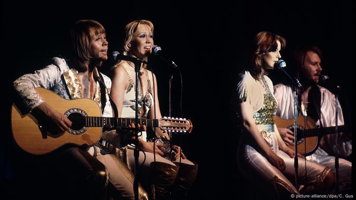 Abba 1977 (picture-alliance/dpa/C. Gus)