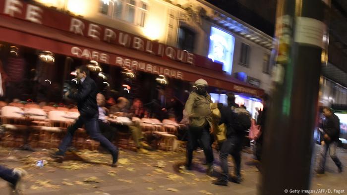 Frankreich Terror in Paris Explosion Place de la Republique QUALITÄT