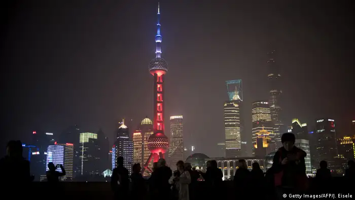Solidaritätswelle für Frankreich China Shanghai