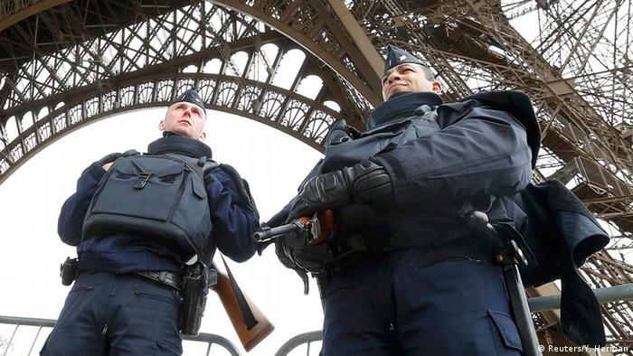 Frankreich Polizeifahndung nach Terroranschlägen in Paris