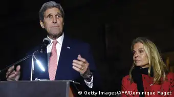 Paris - John Kerry in US Botschaft
