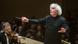 Simon Rattle dirigiert die Berliner Philharmoniker in New York @ AP/R. Davidson Simon Rattle dirigiert die Berliner Philharmoniker in New York @ AP/R. Davidson