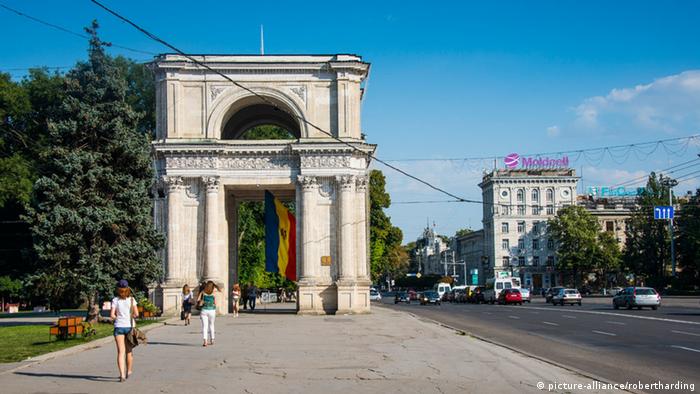 Chisinau, Arcul de Triumf