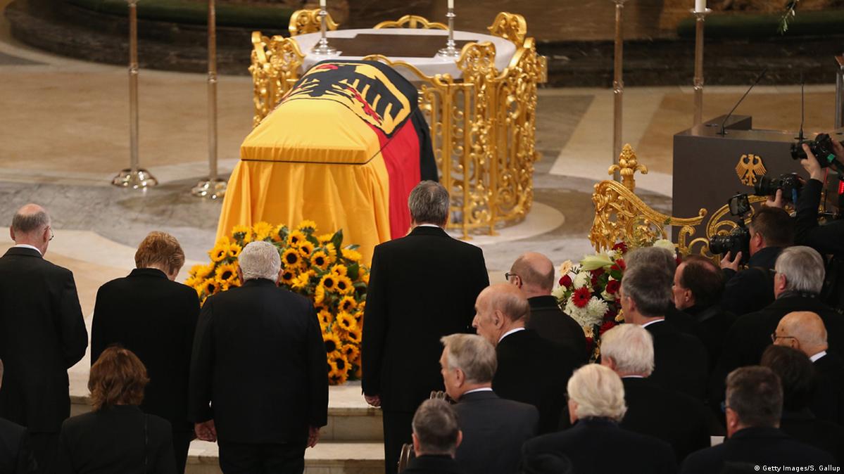 A final farewell to Helmut Schmidt