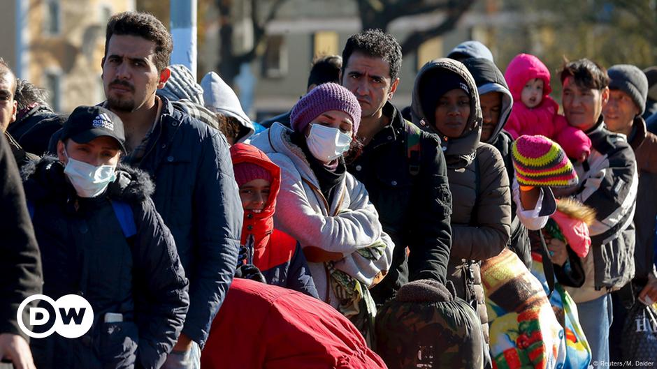 One million migrants reach Europe in 2015 – DW – 12/22/2015