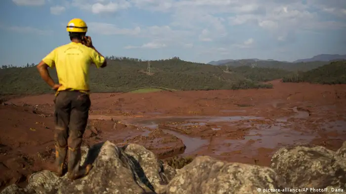 Brasilien Bento Rodrigues Damm Bruch Überflutung Bento Rodrigues Ruinen