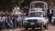 Papst Franziskus fährt im offenen Papamobil in Bangui (Foto: AFP) Papst Franziskus fährt im offenen Papamobil in Bangui (Foto: AFP)