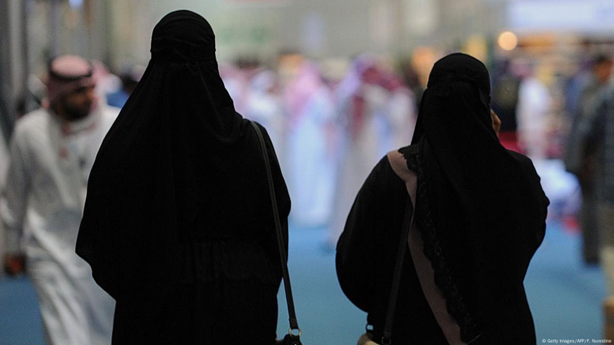 Saudi Women Denounce Male Guardianship On Twitter Dw 09202016 5603