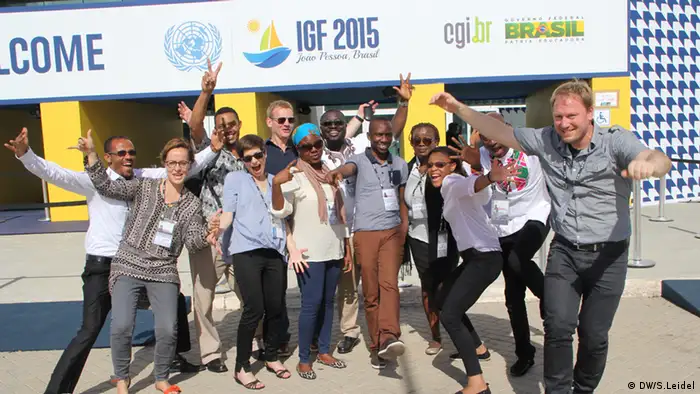 Neun Internet-Experten aus Afrika – eingeladen von der DW Akademie und von iRights.Lab Foto: DW/Leidel