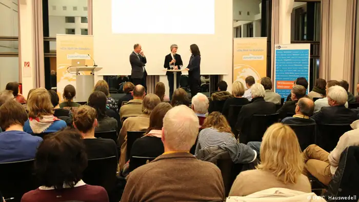Ringvorlesung am 30.11. im Bonner Forum Internationale Wissenschaft (Foto: DW Akademie/C. Hauswedell).