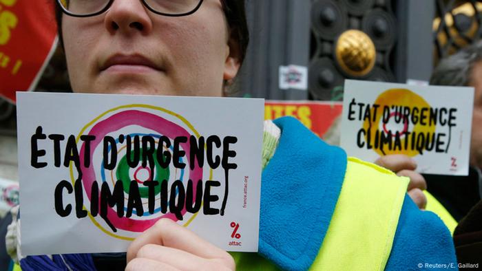 Demonstranten bei der Klimakonferenz in Paris - (C) Reuters/E. Gaillard