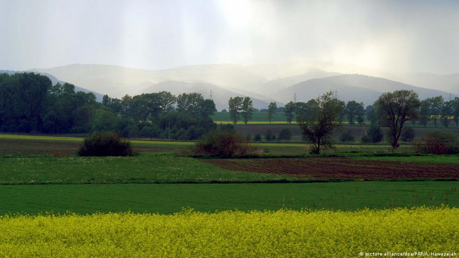 Inside Europe Land sales in Poland DW 04/14/2016