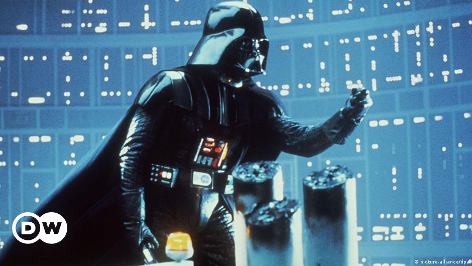 Muere actor británico que encarnó a Darth Vader en Star Wars | Europa al  día | DW 