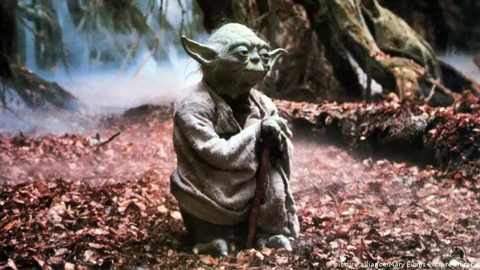 Star Wars Episode V The Empire strikes back Yoda (picture alliance/Mary Evans Picture Library)