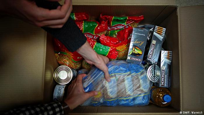 Essenspaket des WFP (Foto: DW/F. Warwick)