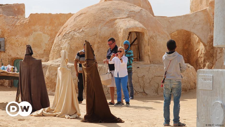 A pilgrimage through 'Star Wars' filming locations in Tunisia – DW – 12 ...