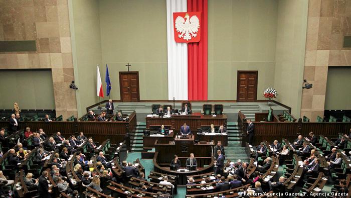 Polen Warschau Parlament Debatte Verfassungsgericht 