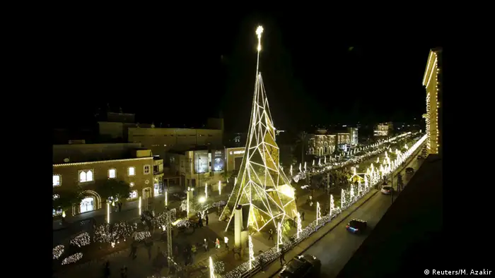 Libanon Beirut Weihnachtsbeleuchtung Weihnachtsbaum