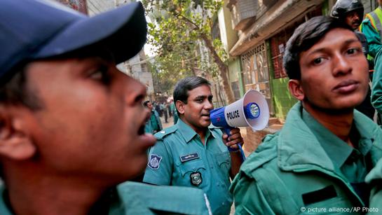 Hindu Priest Killed In Bangladesh – DW – 06/07/2016