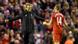 Liverpools Trainer Klopp, rechts der Spieler Henderson (dpa) Liverpools Trainer Klopp, rechts der Spieler Henderson (dpa)