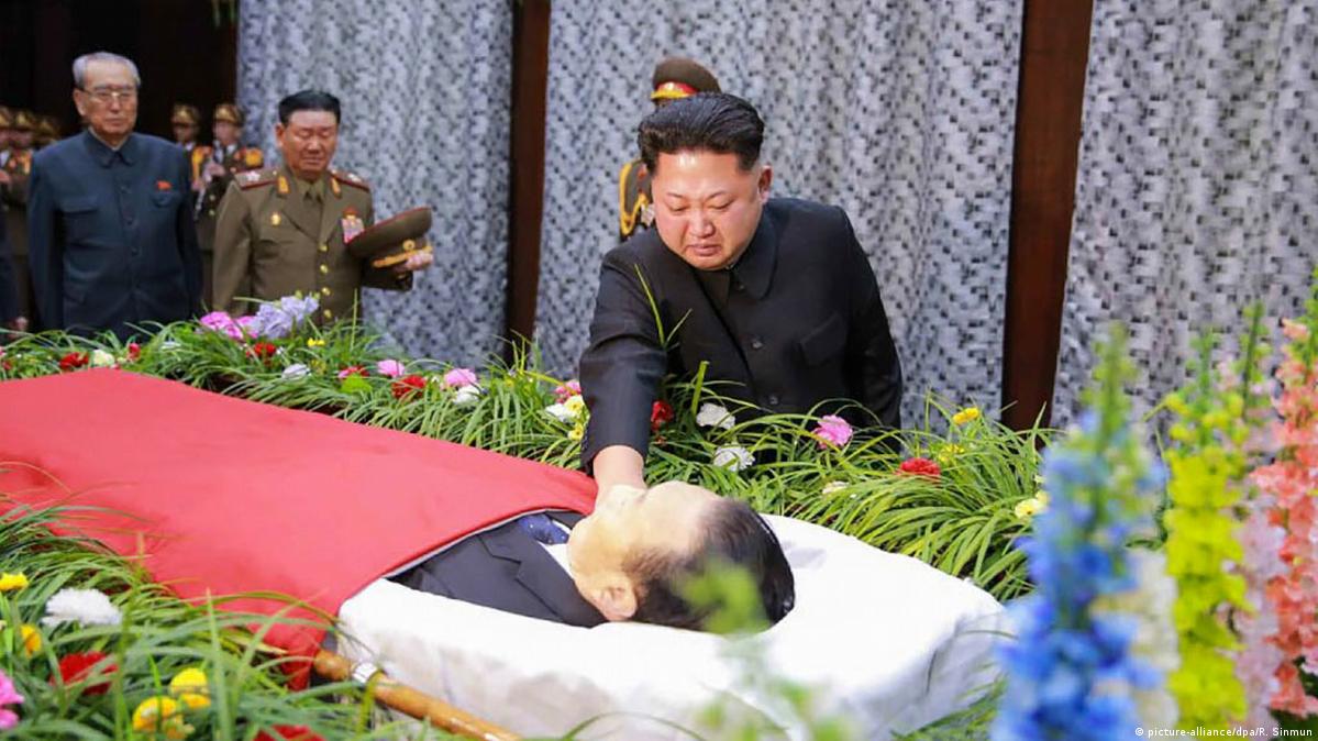 Kim Jongun asiste a funeral de alto cargo muerto en choque DW 31