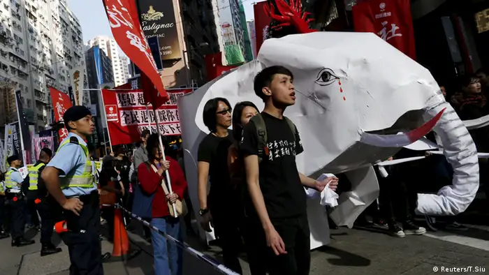 China Hong Kong Protest Rente Schutz