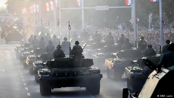 Kroatien Zagreb Armee Militärparade