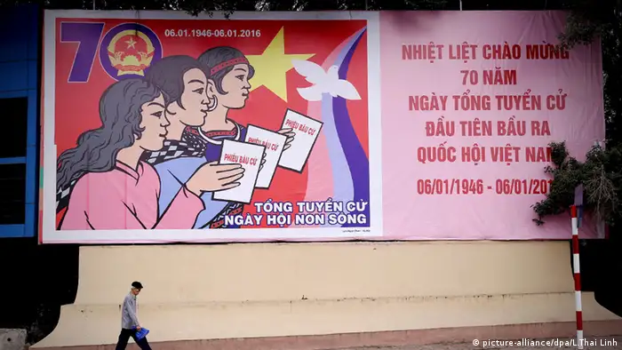 Vietnam Hanoi 12. Kongress der Kommunistischen Partei Vietnam Plakat