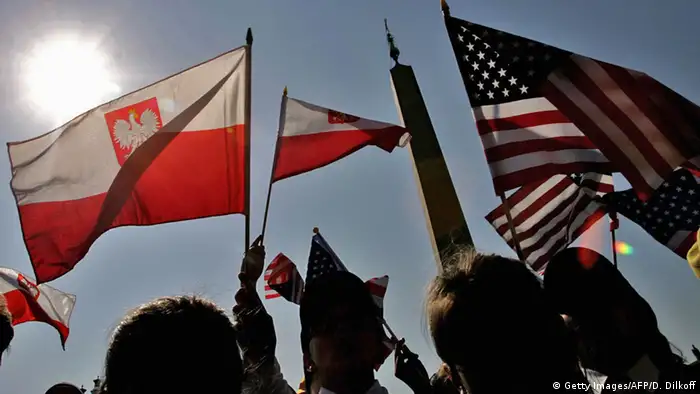 Flaggen USA und Polen