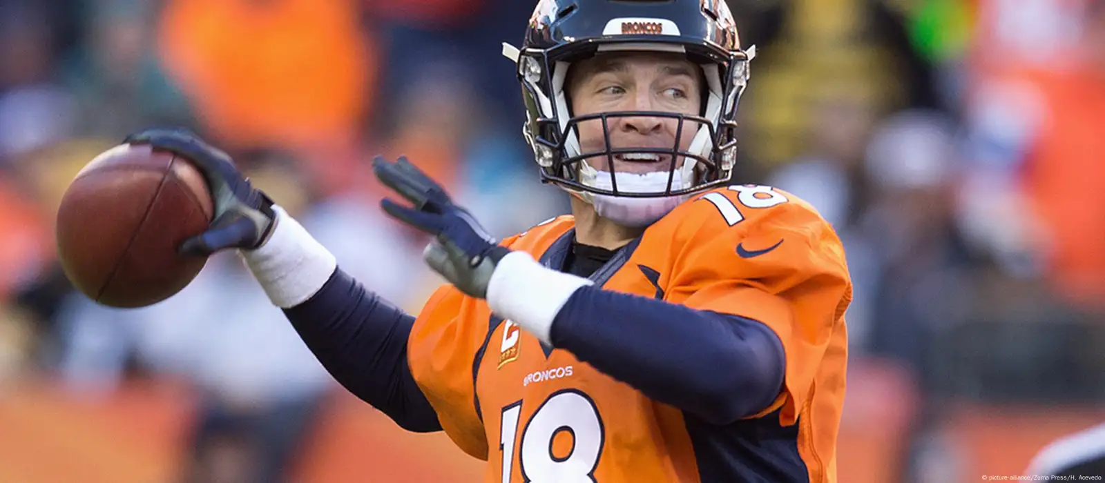 Broncos defense throttles Panthers to win Super Bowl 50