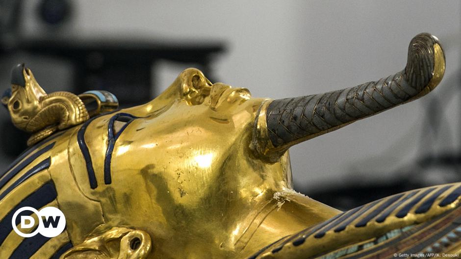 Museum staff to face hearing over damaged King Tut mask ...