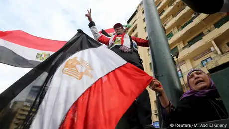 Ägypten Menschen feiern den 5. Jahrestag der Revolution am Tahrir-Platz