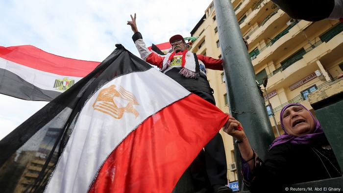 Ägypten Menschen feiern den 5. Jahrestag der Revolution am Tahrir-Platz