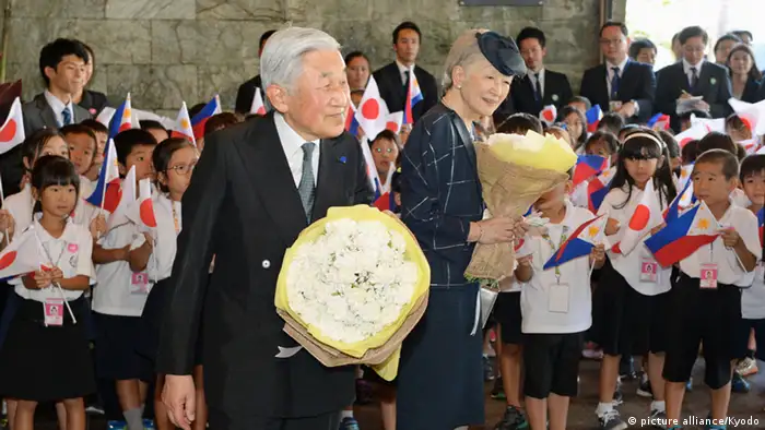 Japan Kaiser Akihito mit Kaiserin Michiko in Manila