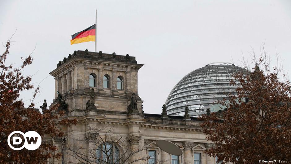 german-bundestag-holds-holocaust-remembrance-day-service-dw-27-01-2021