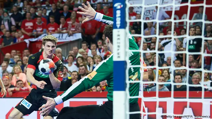 Handball EM in Polen - Deutschland vs. Dänemark