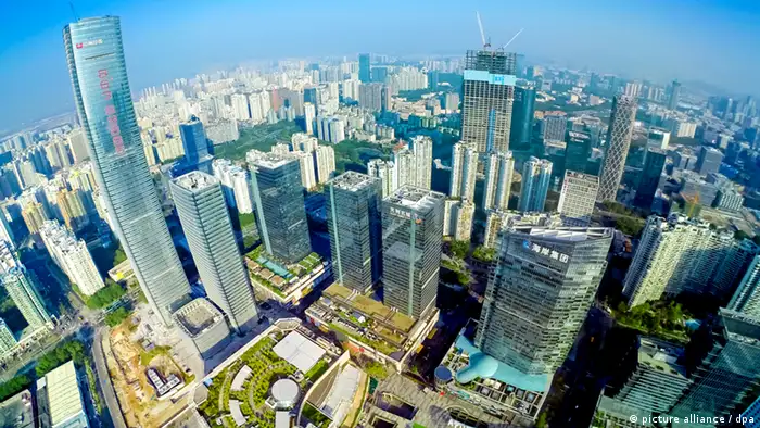 Shenzhen steigt in das rasche Wirtschaftswachstum (picture alliance / dpa)