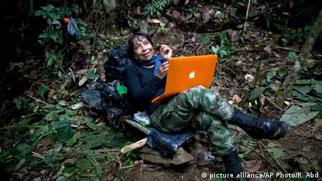 Kolumbien Alltag im Lager der FARC (Foto: picture alliance/AP)