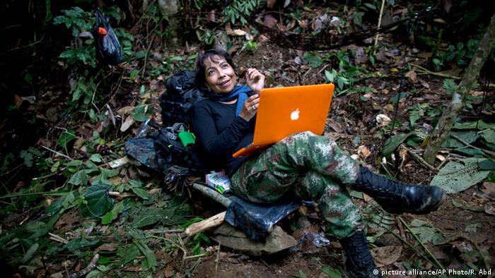 Kolumbien Alltag im Lager der FARC (Foto: picture alliance/AP)