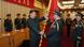 China Präsident Xi Jinping übergibt Flaggen an Parteimitglieder China Präsident Xi Jinping übergibt Flaggen an Parteimitglieder