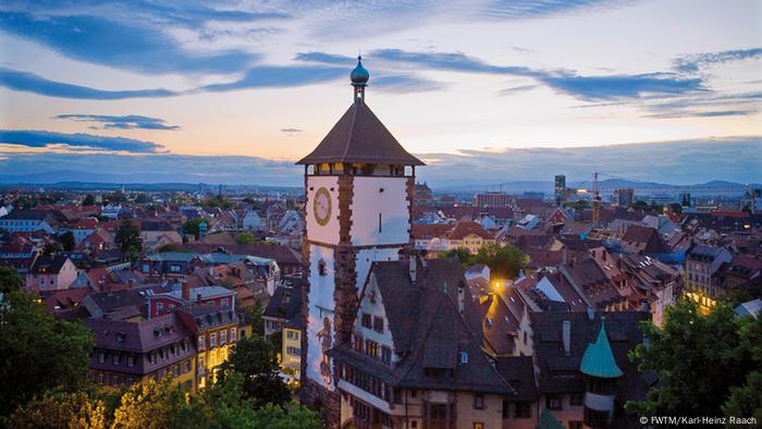 Deutschland Schwarzwald Freiburg Schwabentor