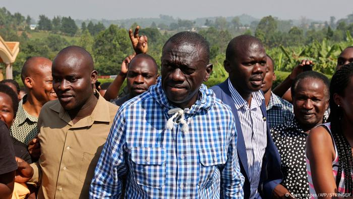 Uganda Rukungiri Kizza Besigye beim Wahllokal (Getty Images/AFP/STRINGER)