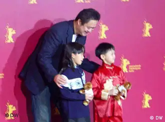 是两个可爱的小演员让张元“看上去很美”