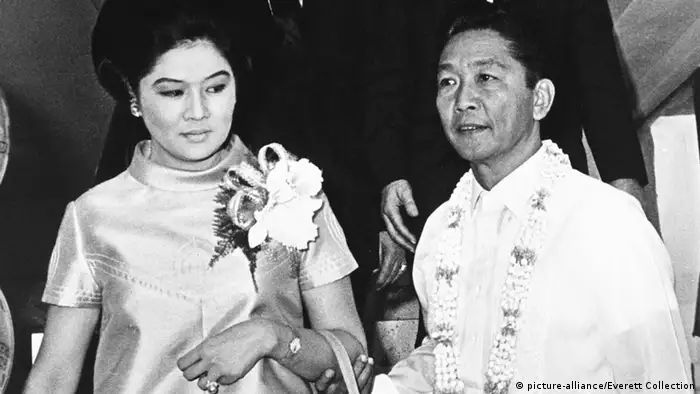 Imelda und Ferdinand Marcos (Foto: Picture alliance/Everett Collection) 